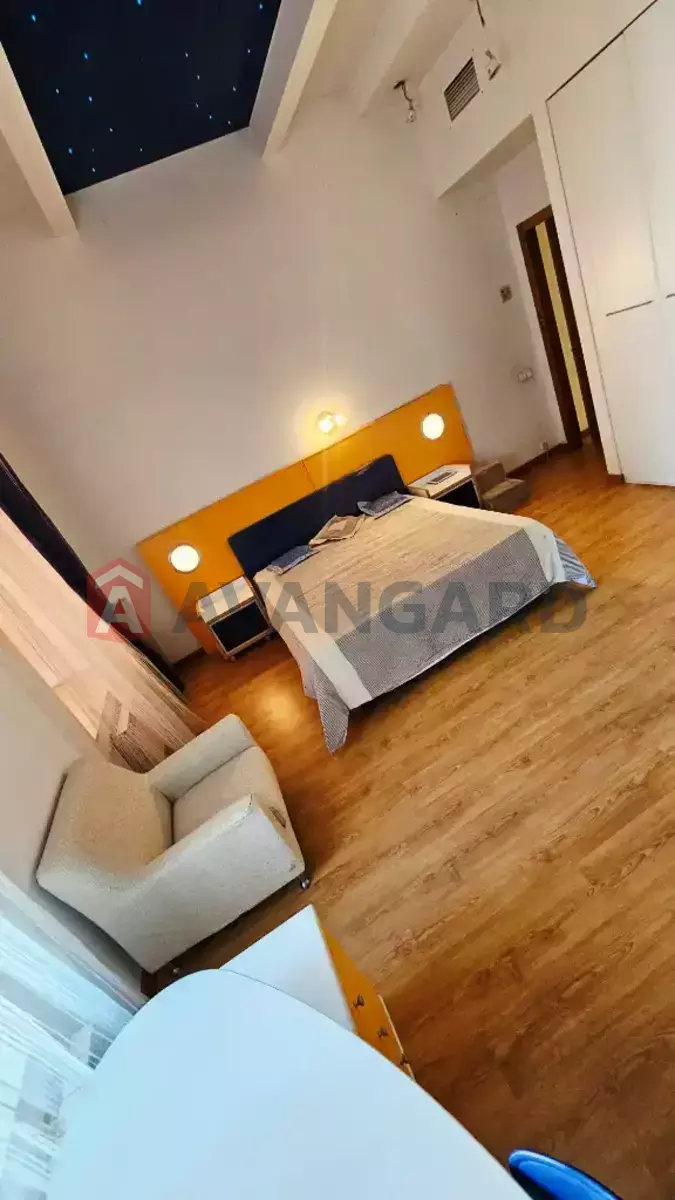 4 ��. ��������, 178/-/- ��. �., 2/7 ������ ���� 19