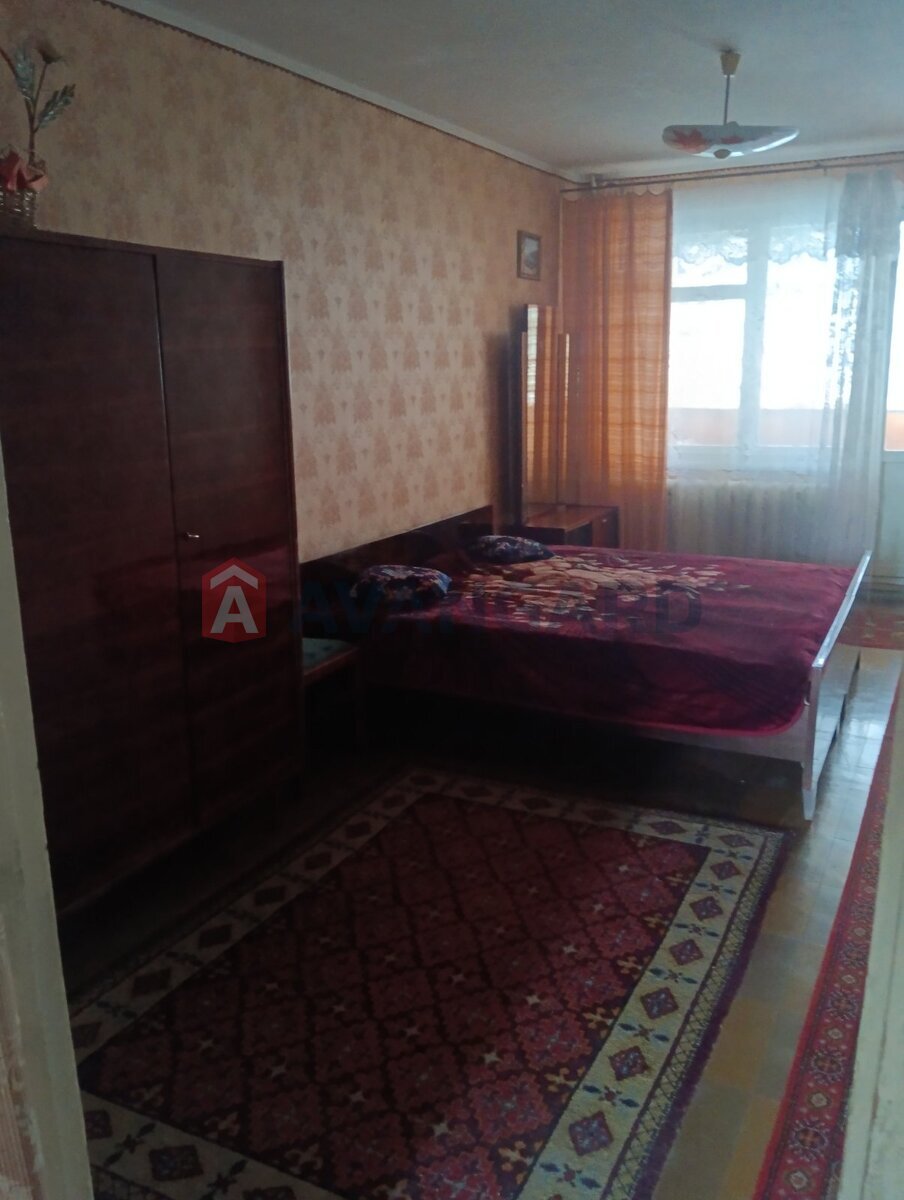 3 ��. ��������, 68/-/9 ��. �., 7/9 ������ ���� 2