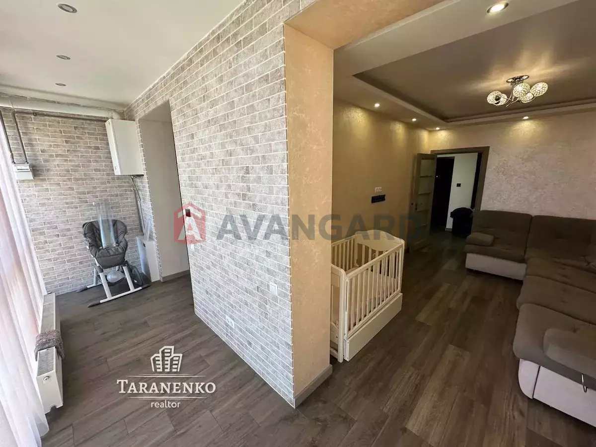 2 ����. ��������, 65/-/15 ��. �., 9/12 ���� ���� 9