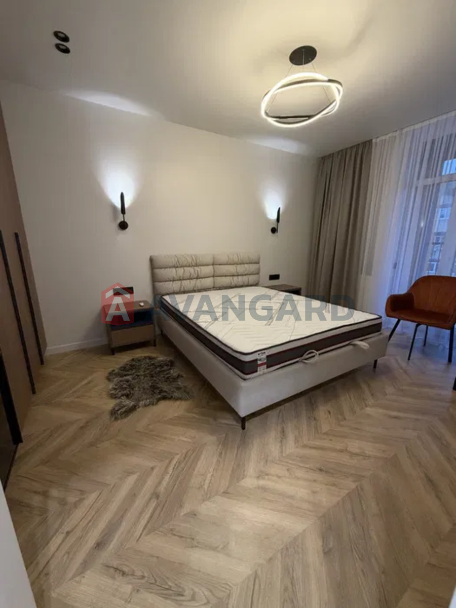 1 ��. ��������, 45/-/15 ��. �., 4/4 ������ ���� 7