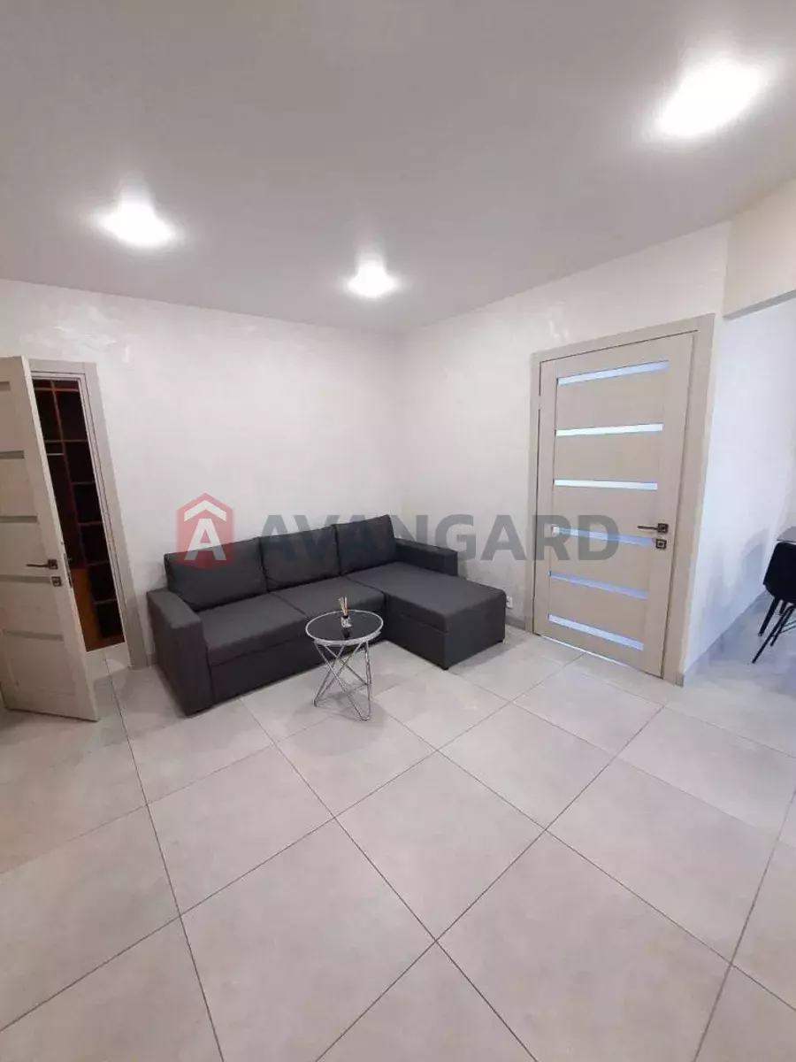 2 ����. ��������, 49/-/9 ��. �., 5/12 ���� ���� 5