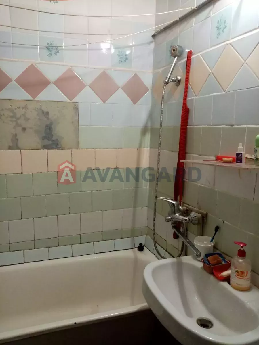 2 . , 50/-/9 . ., 5/9   4