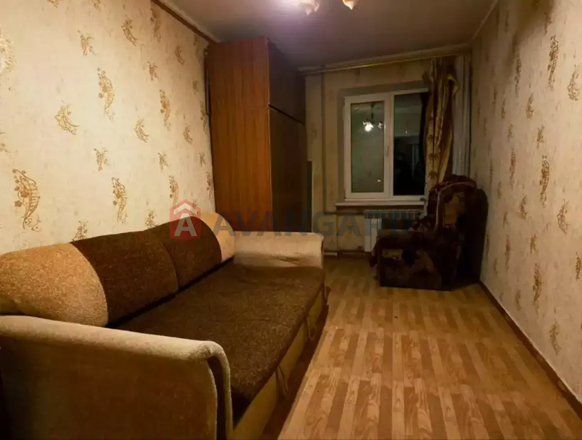 2 ��. ��������, 48/-/7 ��. �., 9/9 ������ ���� 4