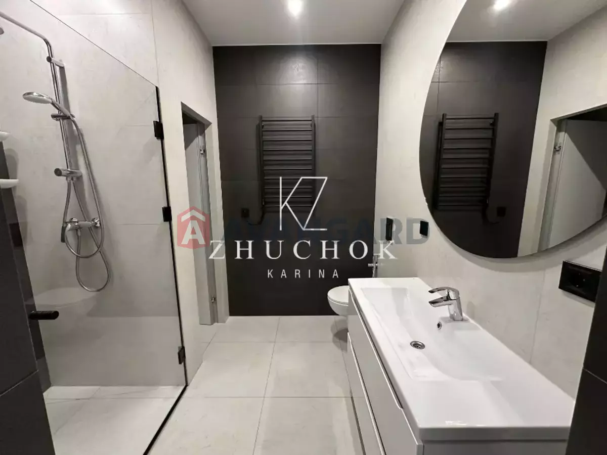 4 ��. ��������, 140/110/15 ��. �., 8/14 ������ ���� 15