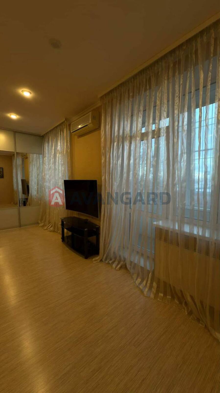 2 ����. ��������, 73/-/- ��. �., 2/10 ���� ���� 6