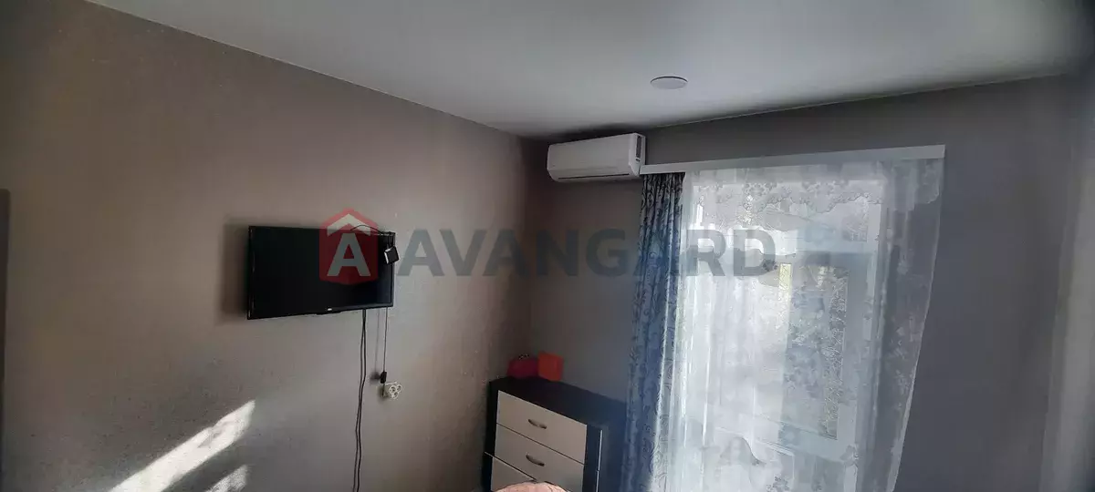 2 ��. ��������, 45/-/18 ��. �., 2/2 ������ ���� 9