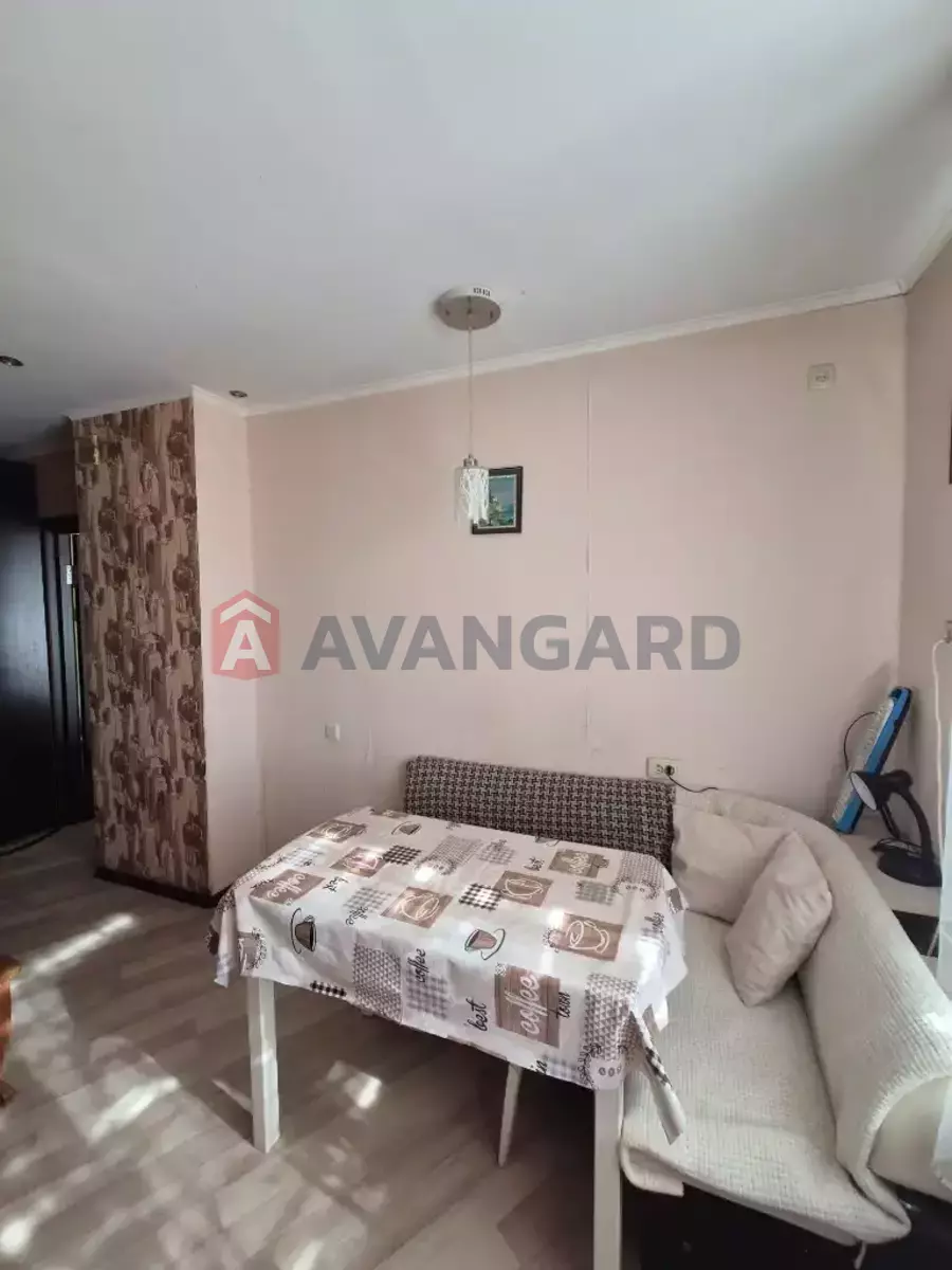 1 ��. ��������, 37/-/- ��. �., 9/9 ������ ���� 4