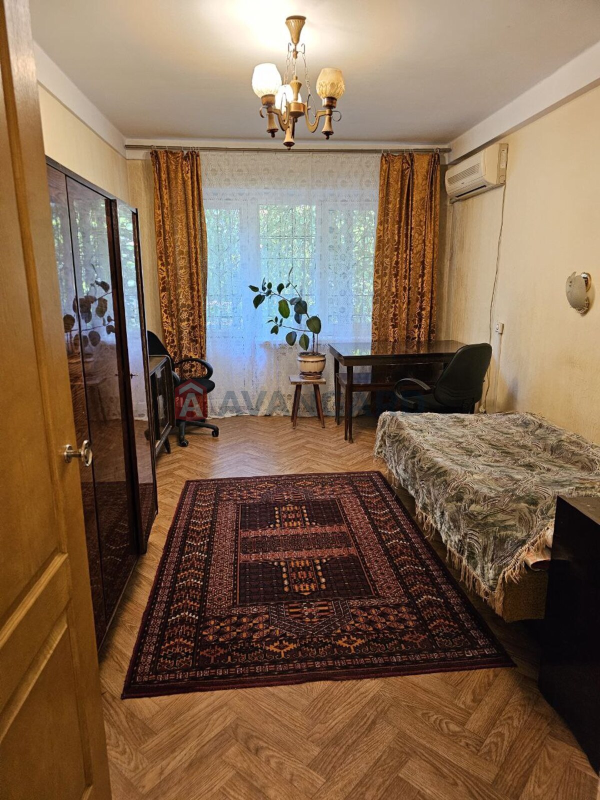 2 ��. ��������, 46/27/7 ��. �., 3/5 ������ ���� 2