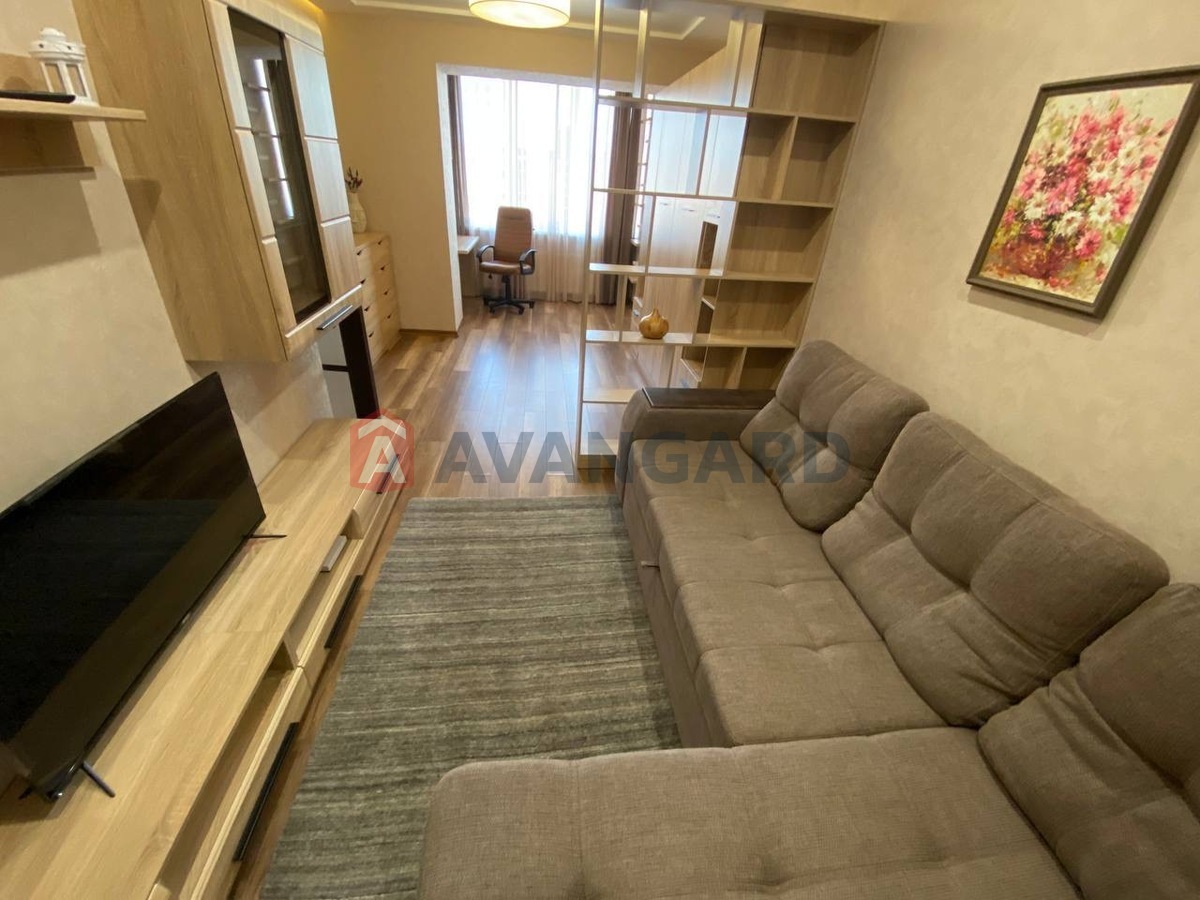 1 ����. ��������, 42/-/- ��. �., 12/12 ���� ���� 6