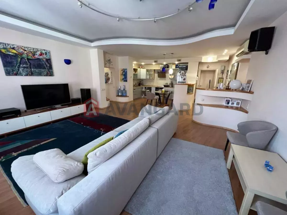 3 ����. ��������, 110/-/18 ��. �., 8/10 ���� ���� 3