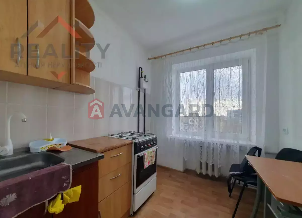 1 ��. ��������, 31/17/6 ��. �., 9/9 ������ ���� 7