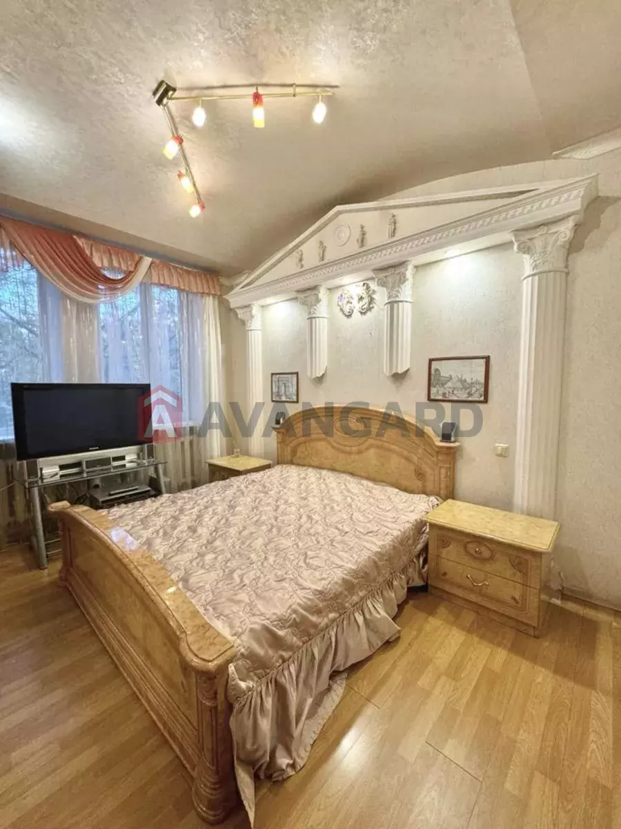 2 ����. ��������, 53/-/10 ��. �., 2/5 ���� ���� 3