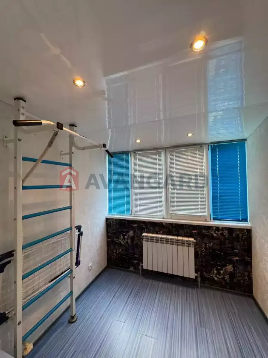 3 ��. ��������, 80/60/20 ��. �., 9/9 ������ ���� 7