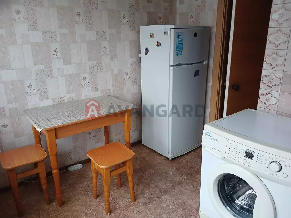 1 ��. ��������, 40/20/8 ��. �., 5/9 ������ ���� 5