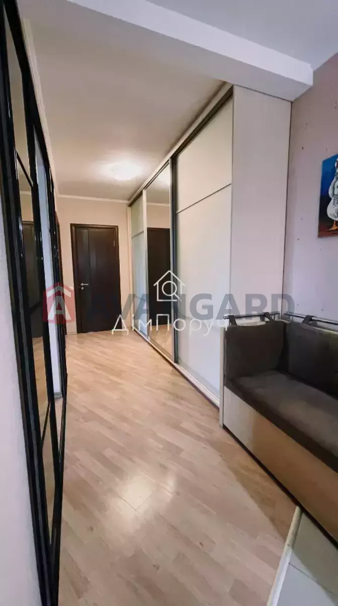 2 ����. ��������, 80/40/15 ��. �., 13/17 ���� ���� 23