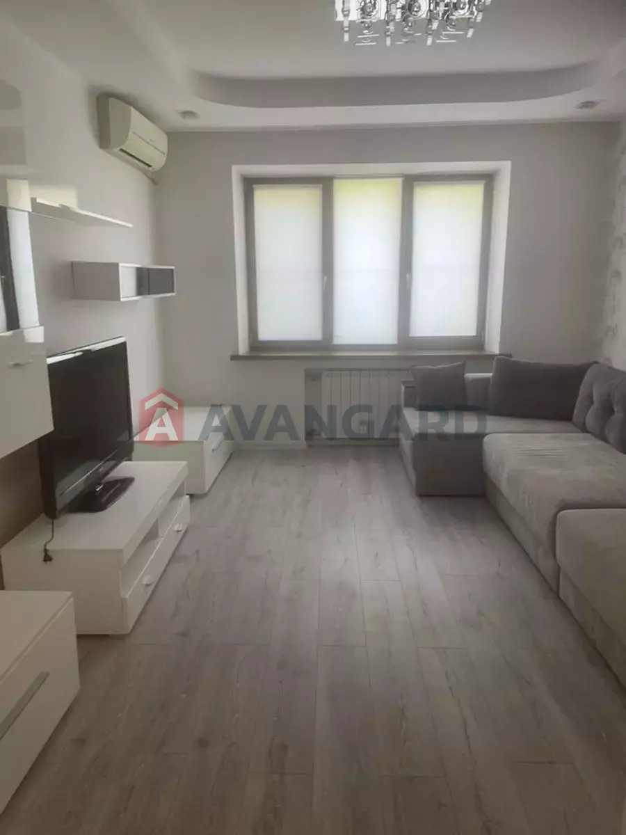 3 ��. ��������, 65/-/10 ��. �., 3/9 ������ ���� 2