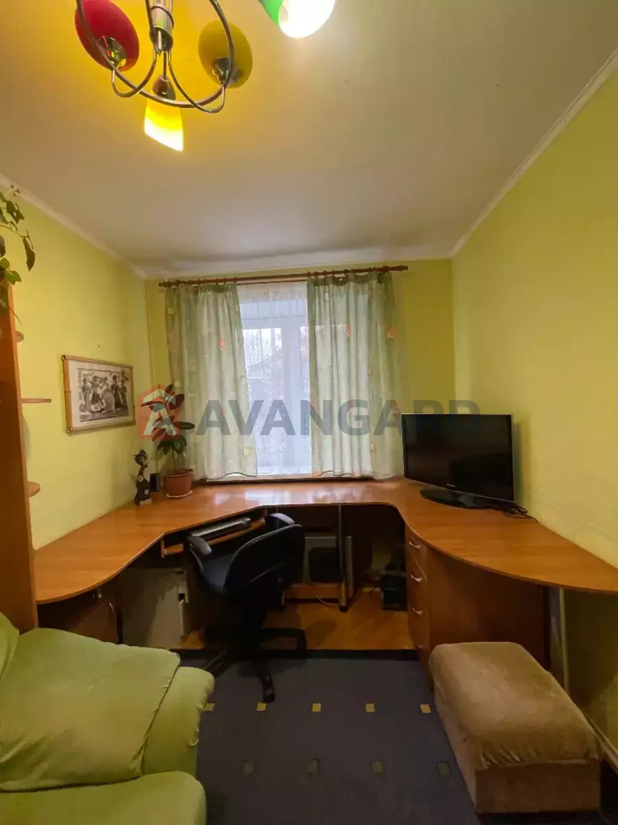 3 ��. ��������, 79/-/10 ��. �., 5/9 ������ ���� 16