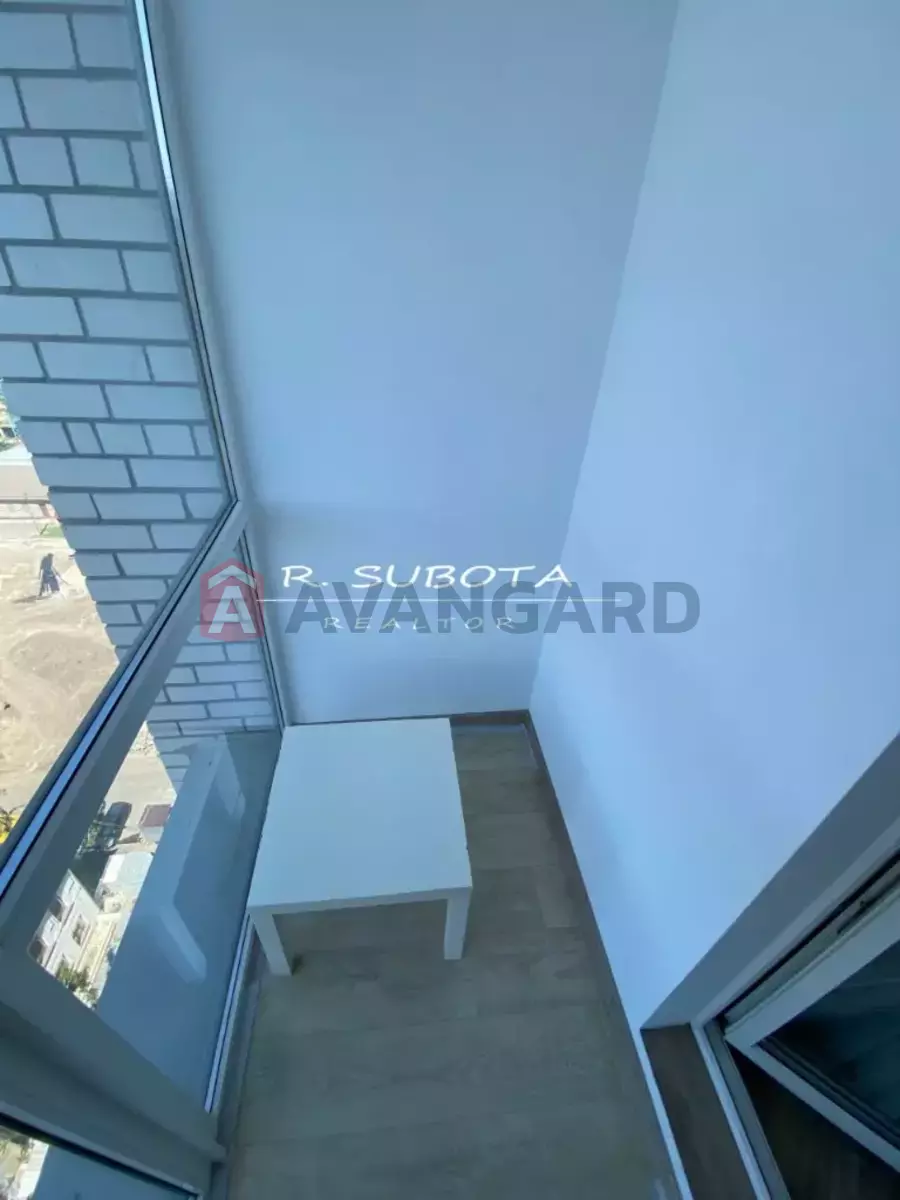 2 ��. ��������, 60/40/20 ��. �., 14/18 ������ ���� 2