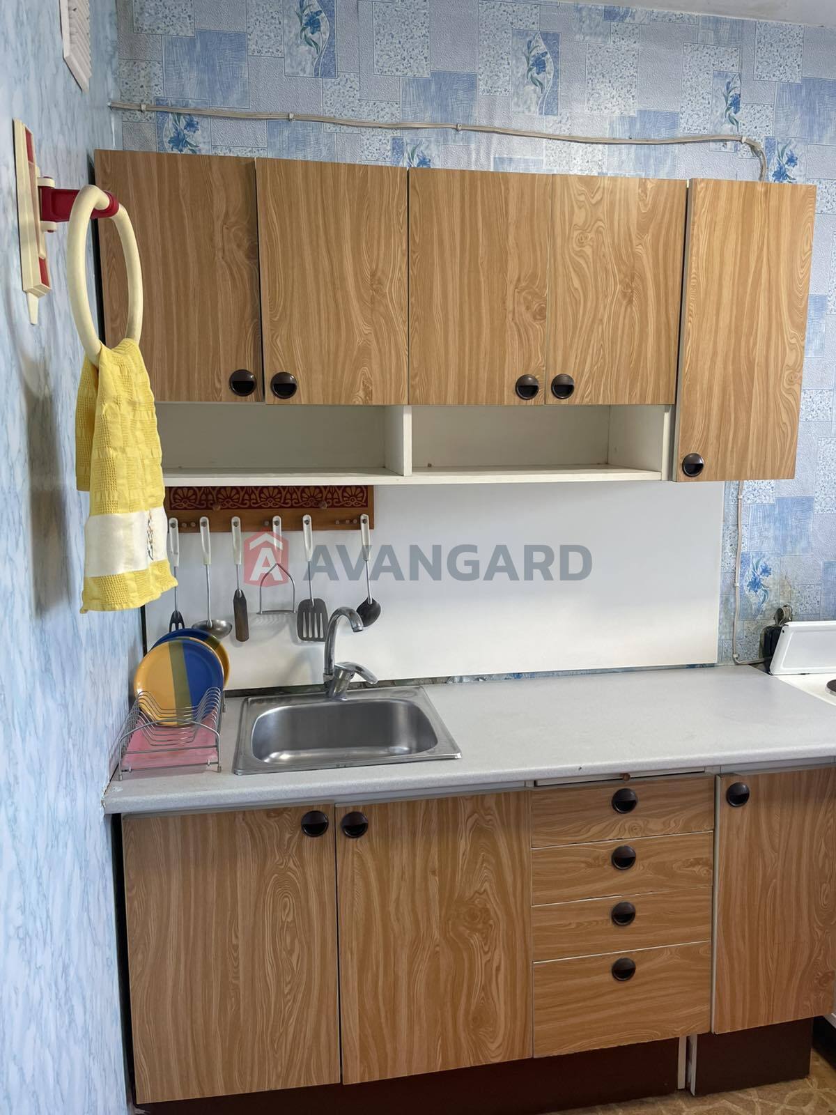 1 ��. ��������, 40/22/7 ��. �., 8/14 ������ ���� 1