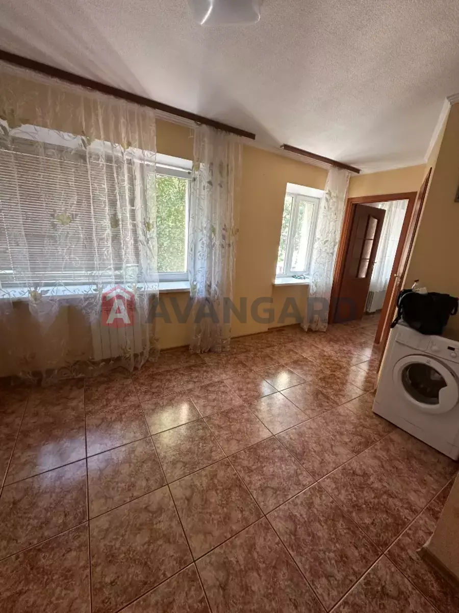 2 ����. ��������, 55/-/10 ��. �., 3/5 ���� ���� 8