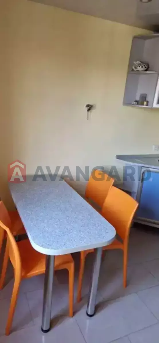 4 ��. ��������, 77/56/8 ��. �., 8/9 ������ ���� 1