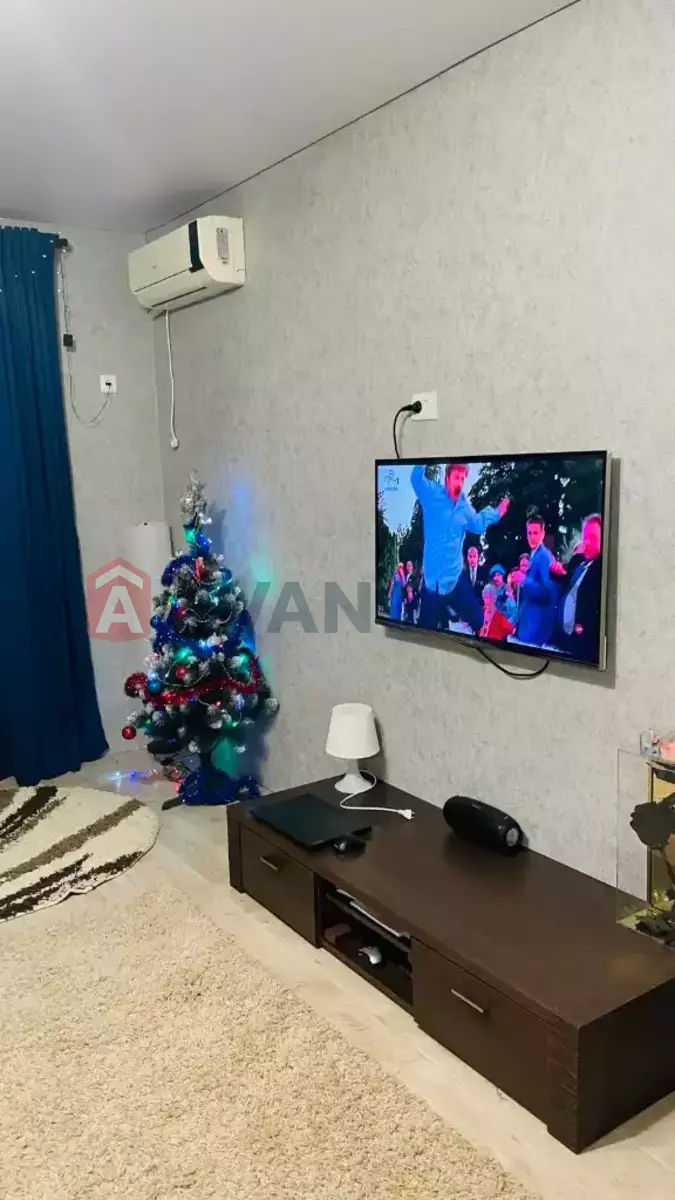 1 ��. ��������, 40/-/8 ��. �., 9/9 ������ ���� 3