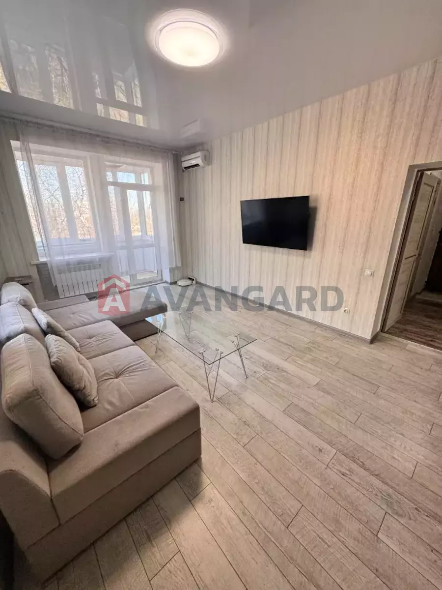 3 ����. ��������, 75/-/- ��. �., 2/2 ���� ���� 10