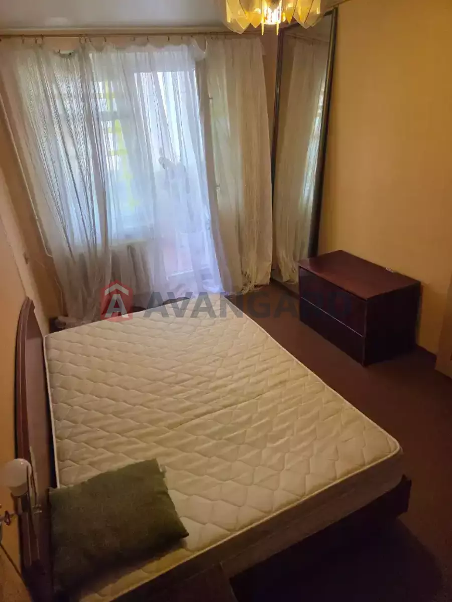 2 ��. ��������, 50/28/8 ��. �., 11/14 ������ ���� 26