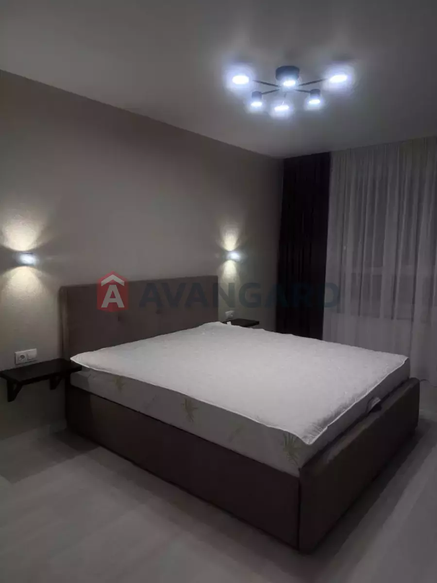 2 ����. ��������, 45/-/- ��. �., 4/10 ���� ���� 3