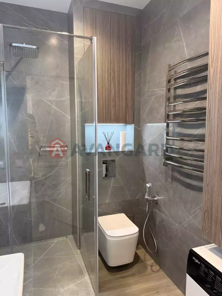 2 ��. ��������, 46/25/15 ��. �., 9/10 ������ ���� 9