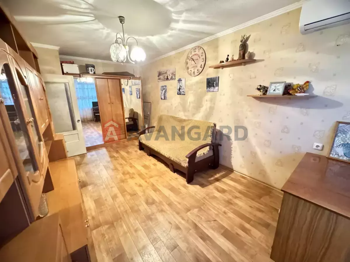 1 ��. ��������, 33/-/- ��. �., 2/5 ������ ���� 7