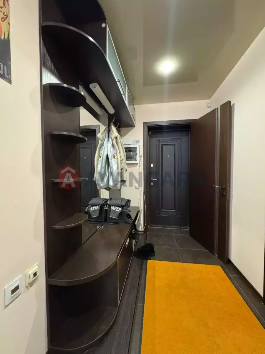 1 ��. ��������, 40/17/14 ��. �., 8/12 ������ ���� 12