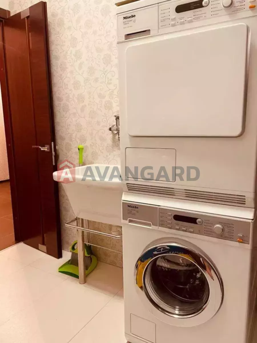 4 ��. ��������, 200/-/25 ��. �., 5/9 ������ ���� 10