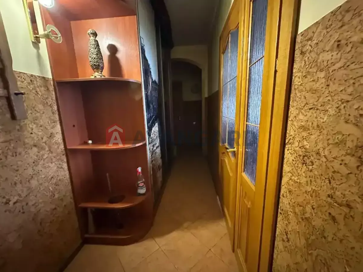 1 ��. ��������, 40/20/9 ��. �., 9/9 ������ ���� 5