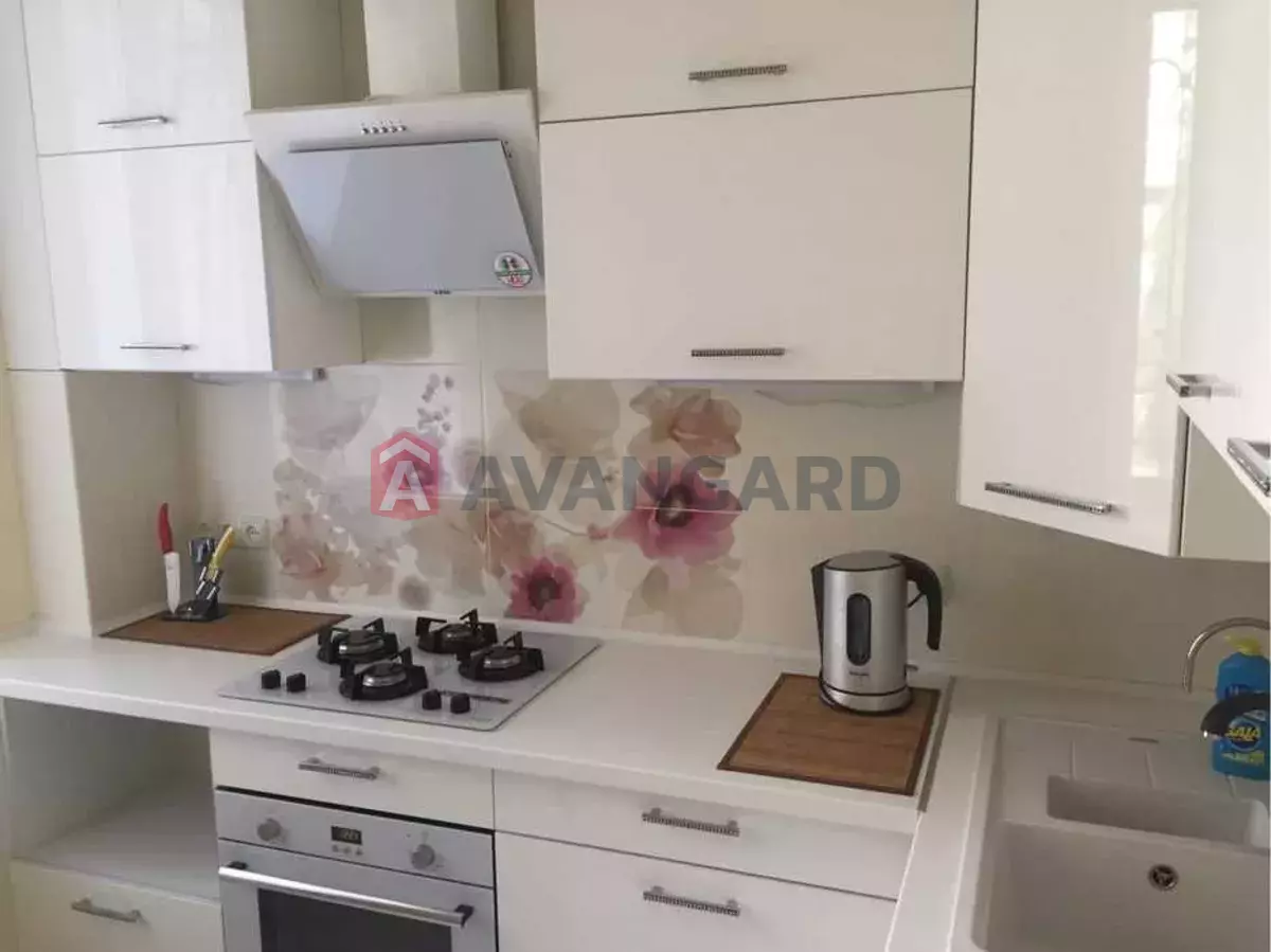 3 ����. ��������, 80/-/15 ��. �., 2/5 ���� ���� 10