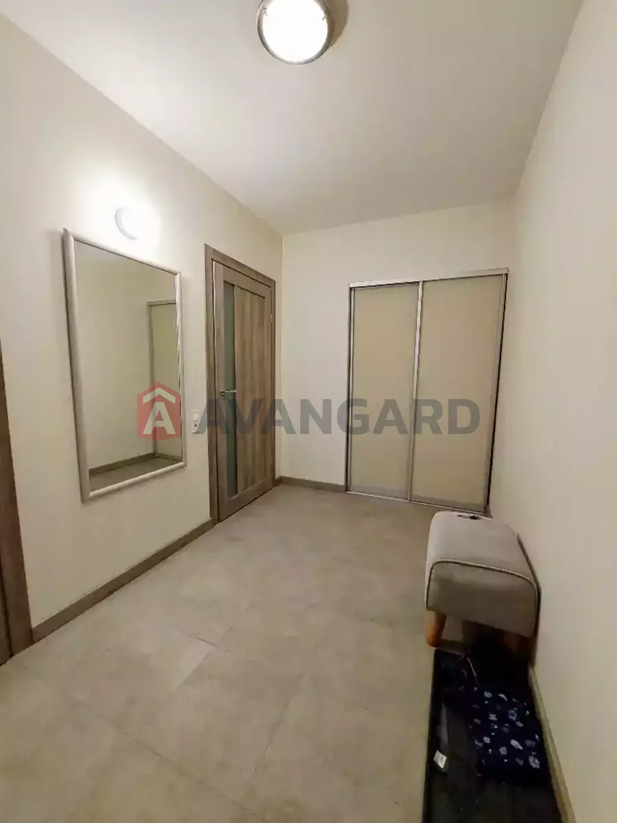 1 ��. ��������, 48/16/15 ��. �., 4/12 ������ ���� 9