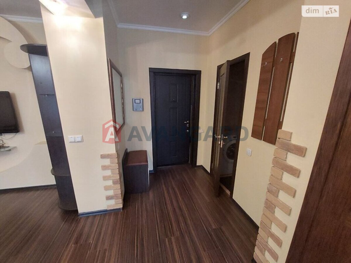 1 ��. ��������, 38/16/14 ��. �., 1/3 ������ ���� 5