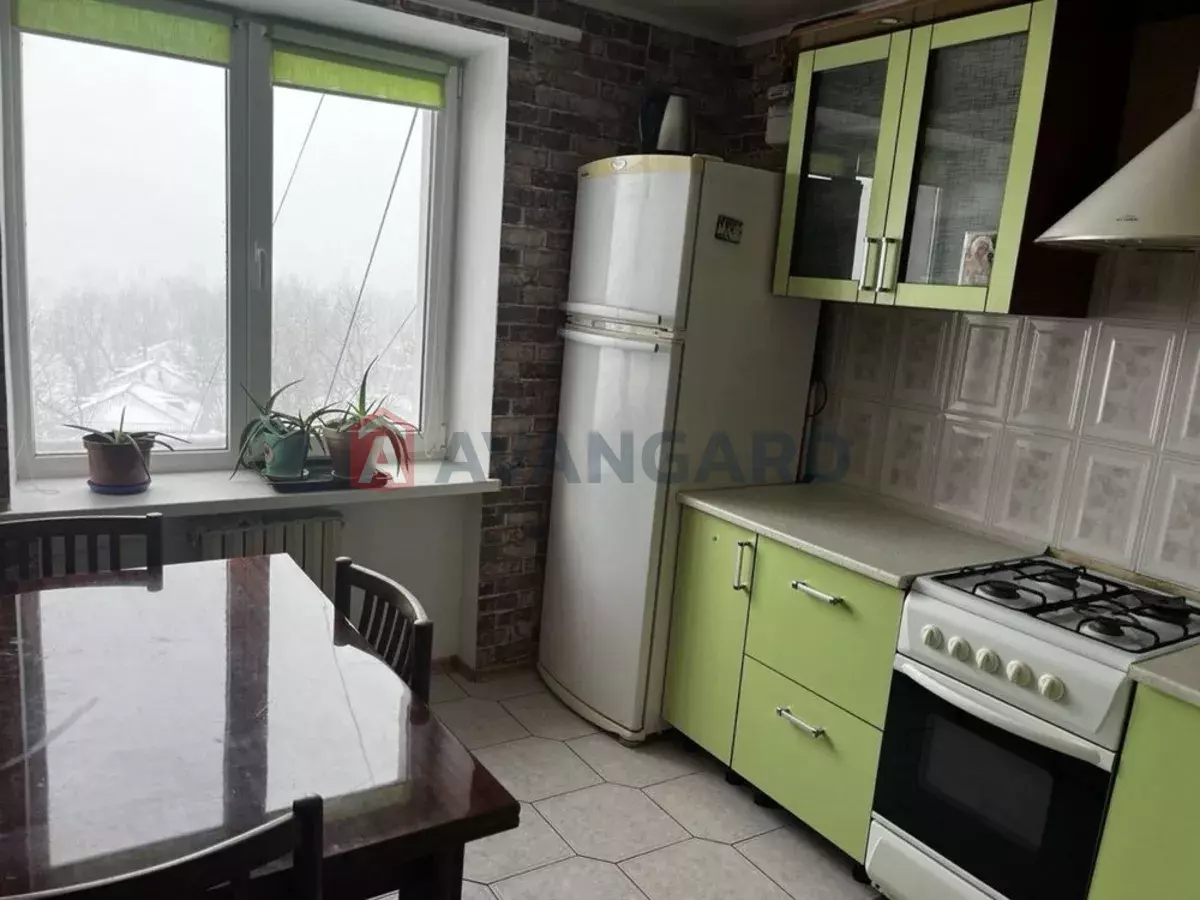 1 ��. ��������, 40/-/8 ��. �., 9/9 ������ ���� 1