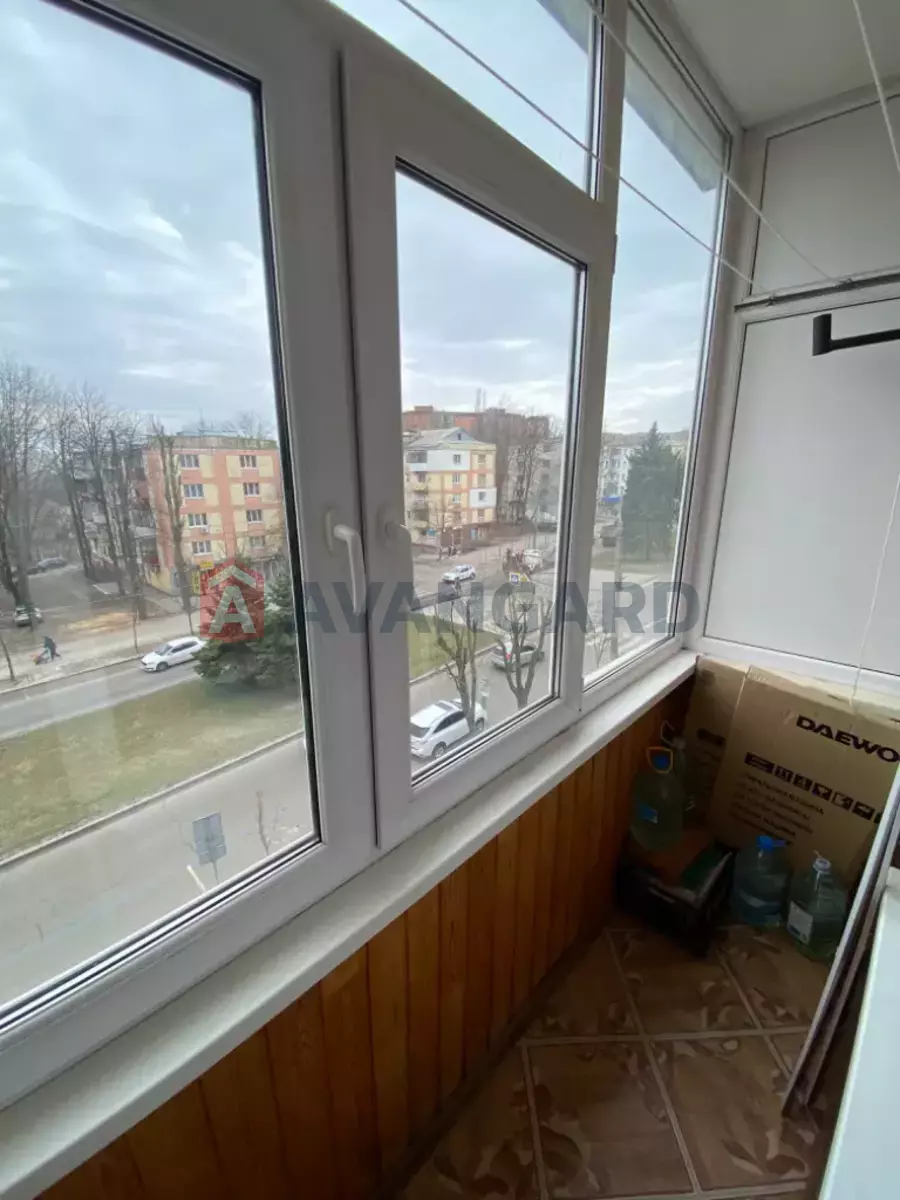 1 ��. ��������, 33/-/- ��. �., 4/5 ������ ���� 7