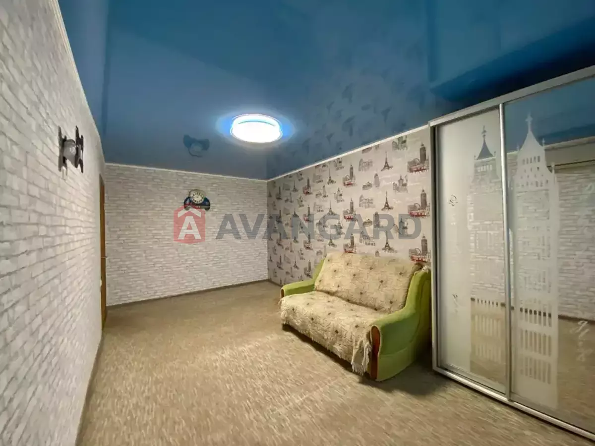 2 ��. ��������, 58/33/10 ��. �., 12/12 ������ ���� 5