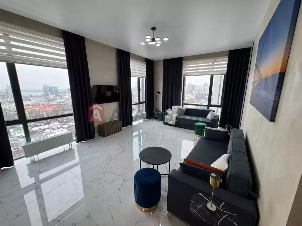 4 ��. ��������, 120/-/40 ��. �., 12/12 ������ ���� 1