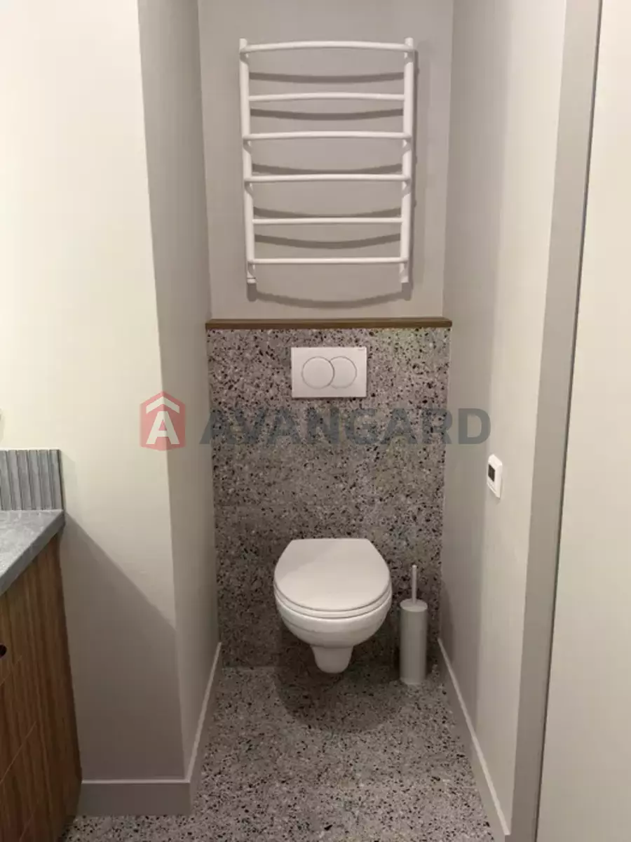 2 ����. ��������, 50/-/8 ��. �., 3/3 ���� ���� 19