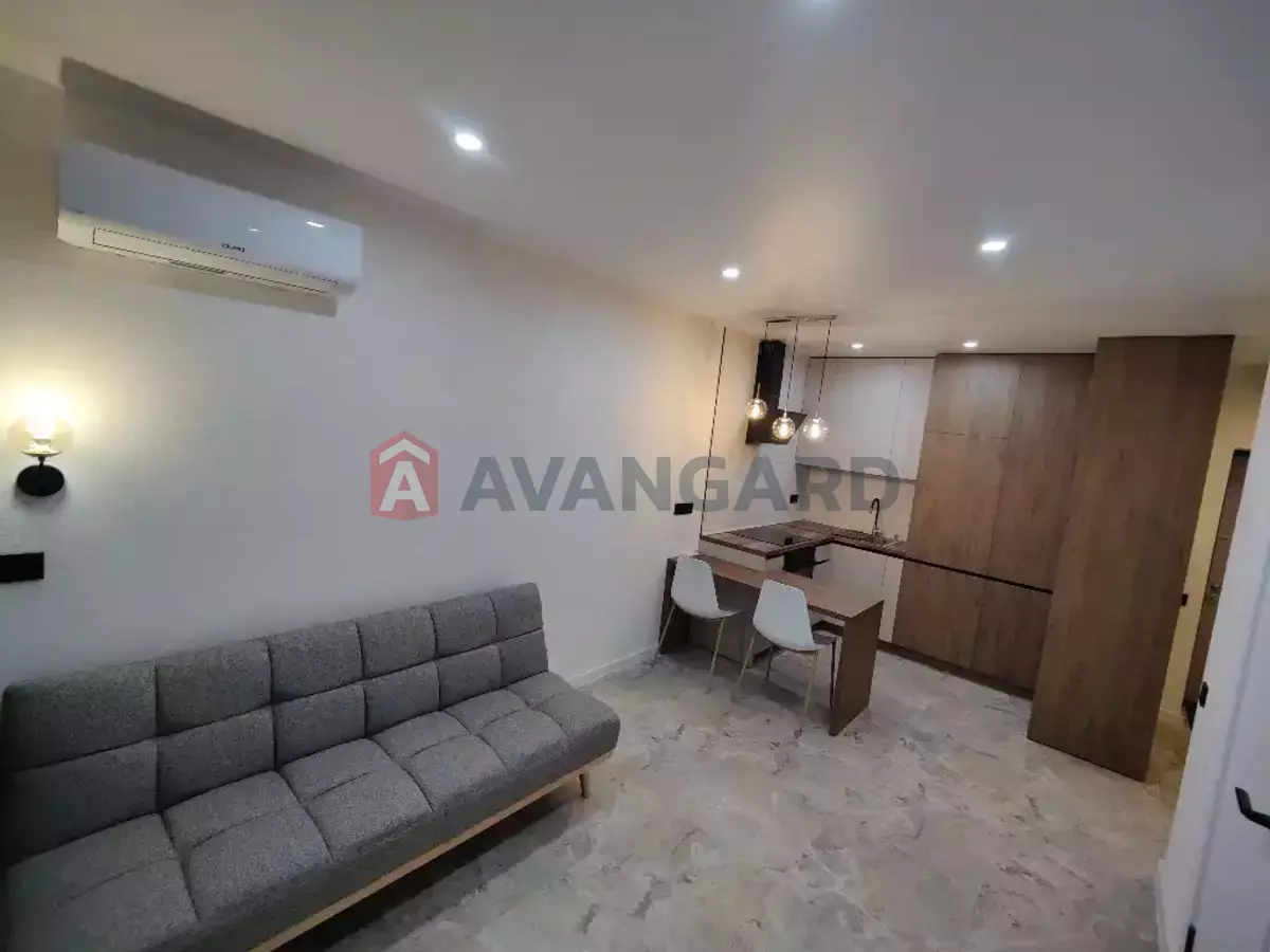 1 ��. ��������, 37/-/15 ��. �., 5/10 ������ ���� 7