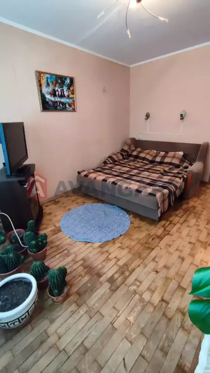2 ��. ��������, 67/-/8 ��. �., 8/9 ������ ���� 3