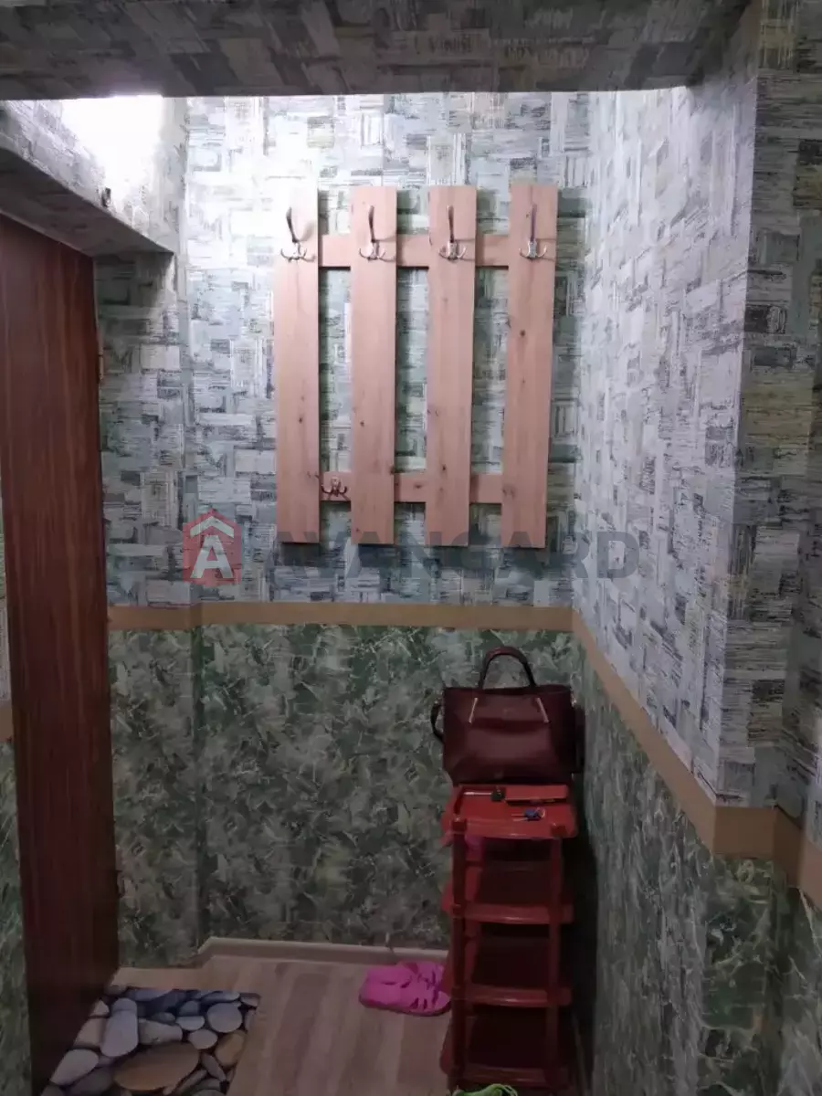 1 ��. ��������, 32/18/6 ��. �., 3/5 ������ ���� 12