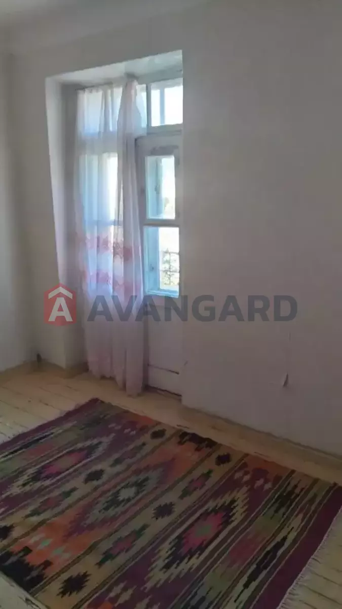 1 ��. ��������, 28/15/6 ��. �., 2/2 ������ ���� 11