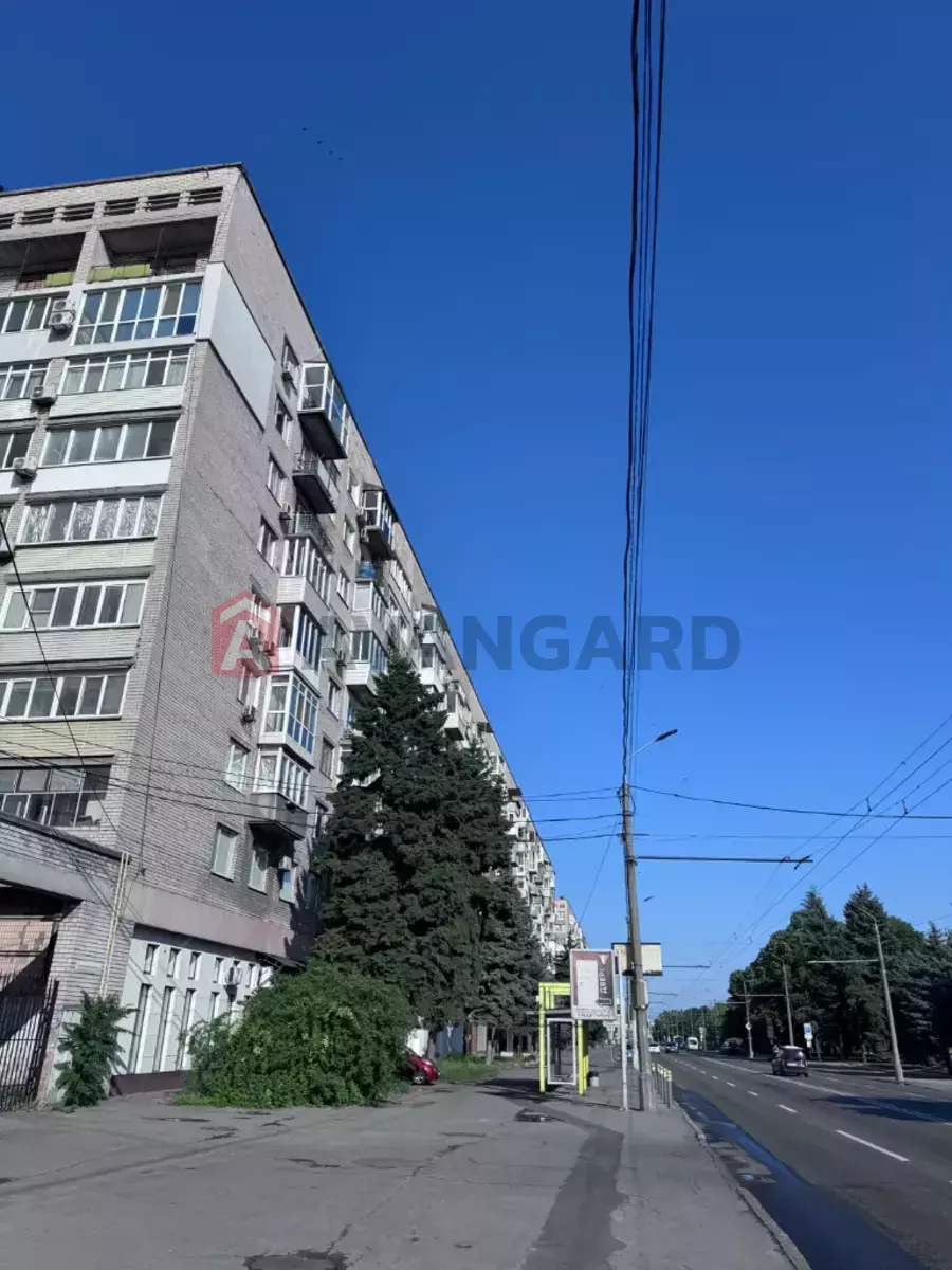 2 ����. ��������, 43/30/7 ��. �., 2/9 ���� ���� 13