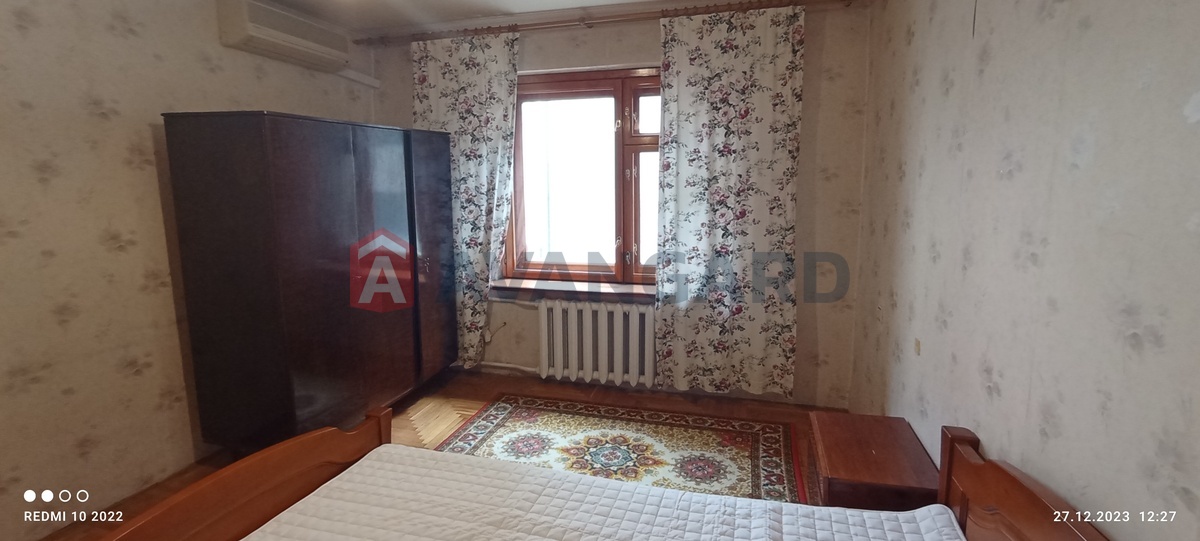 2 ��. ��������, 48/30/8 ��. �., 2/9 ������ ���� 1