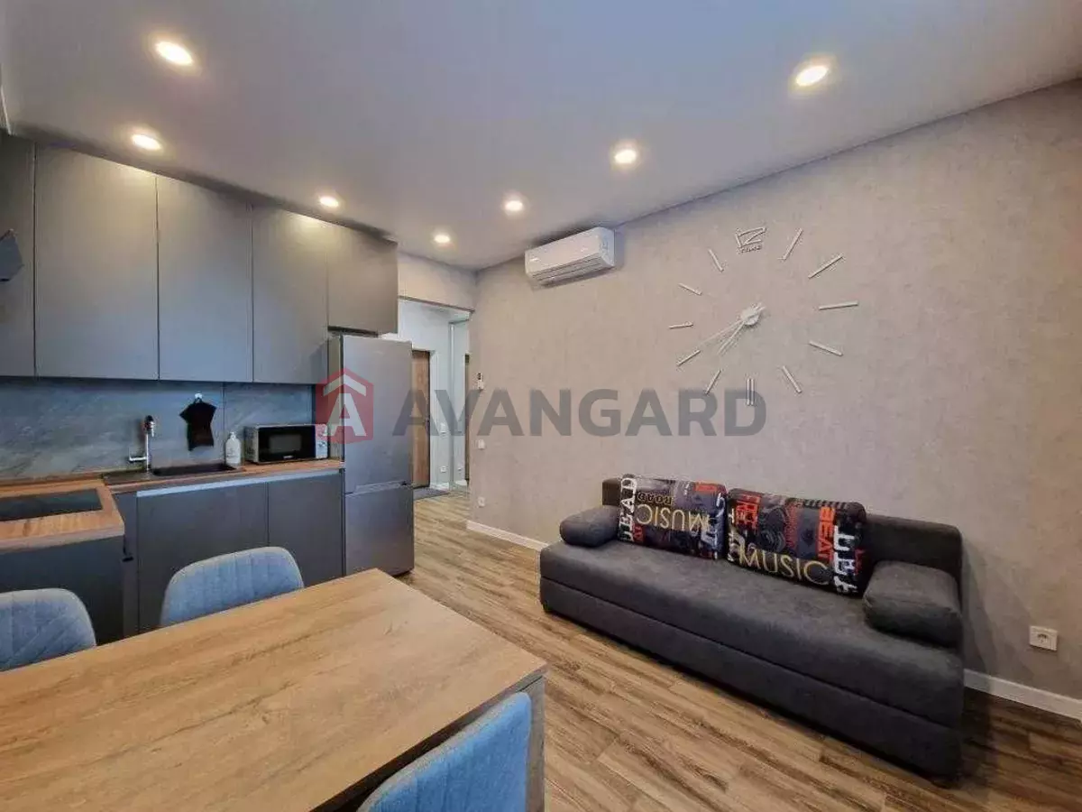 1 ����. ��������, 40/-/20 ��. �., 18/23 ���� ���� 2