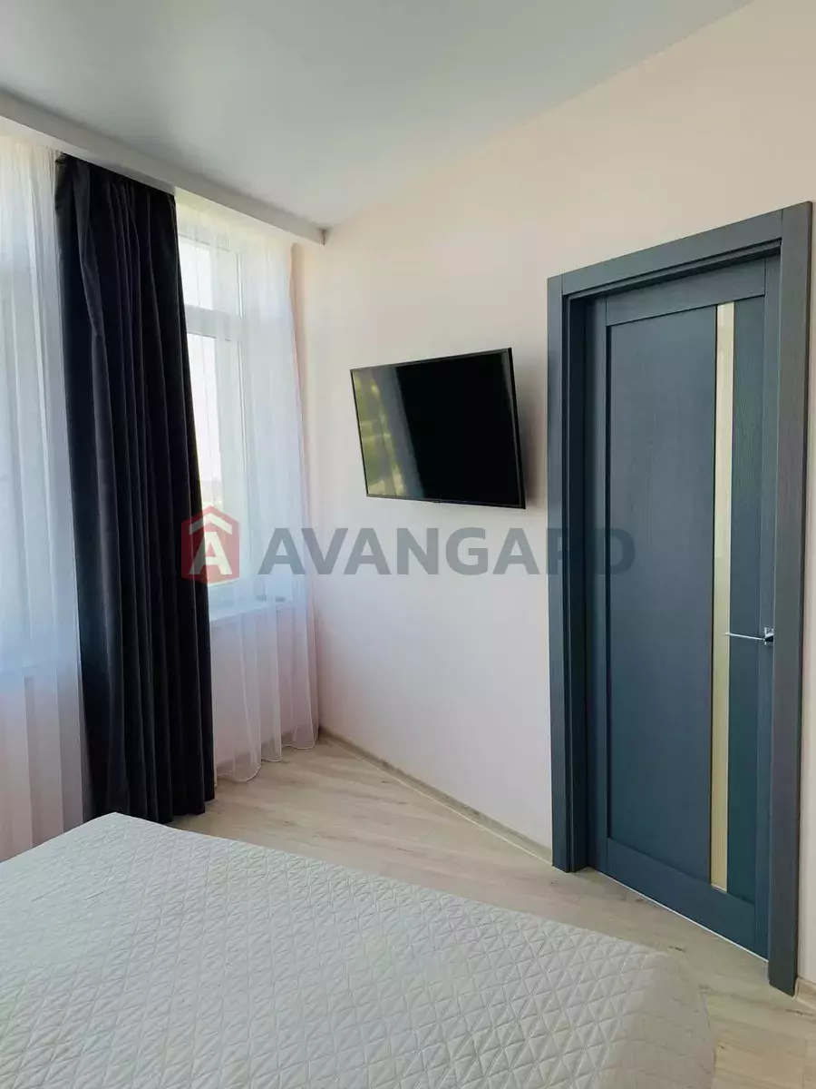 1 ����. ��������, 52/-/20 ��. �., 14/19 ���� ���� 10